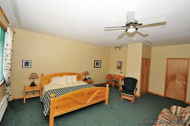 Aurora Inn Dawson City Zewnętrze zdjęcie